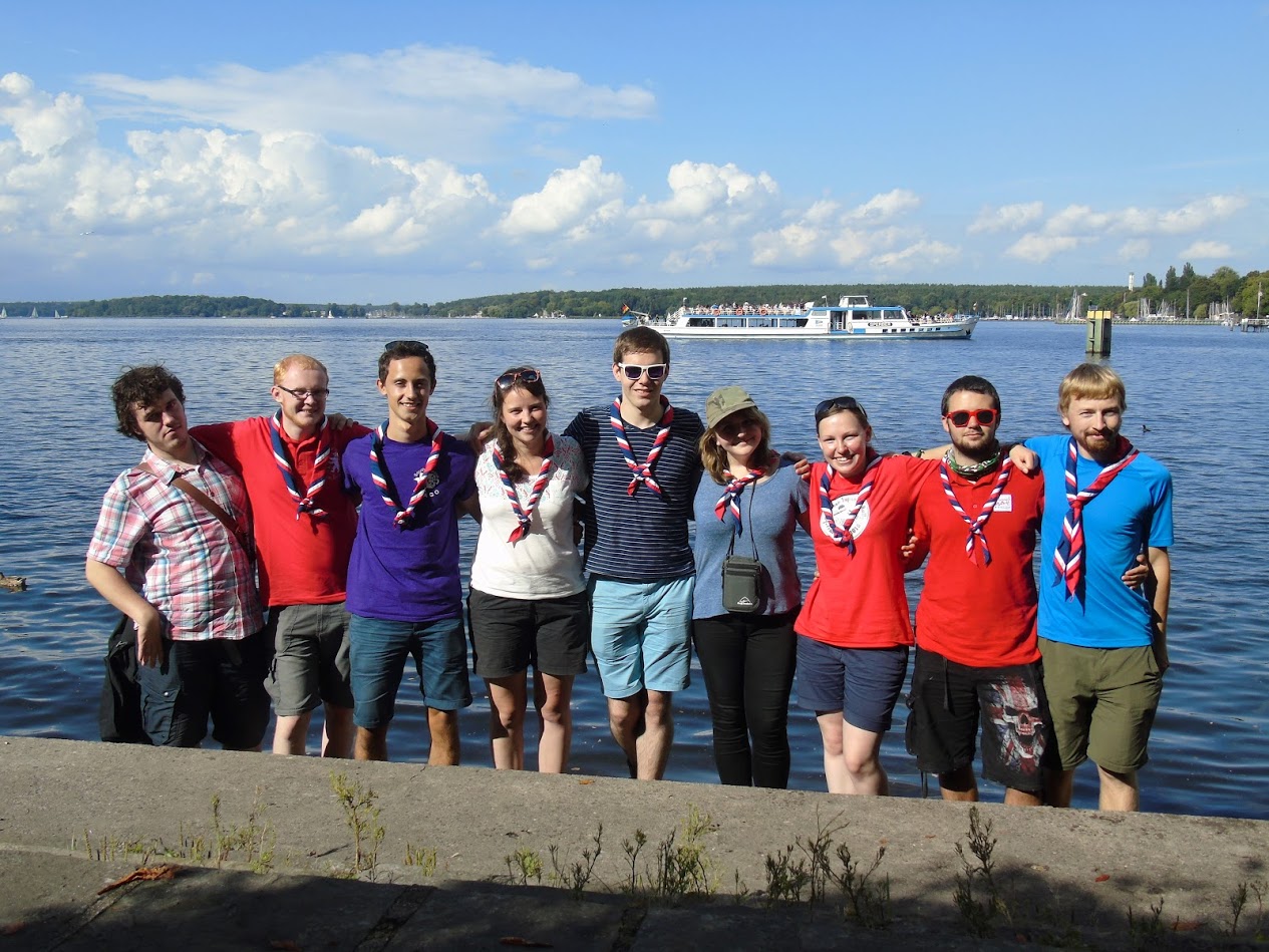 A group shot of SSAGO having masses of fun at Witan
